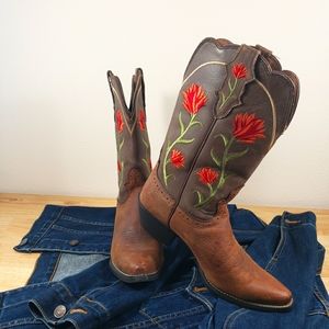 New! WOMEN'S Floral Embroidered Leather JUSTIN BOOTS  size 9.5